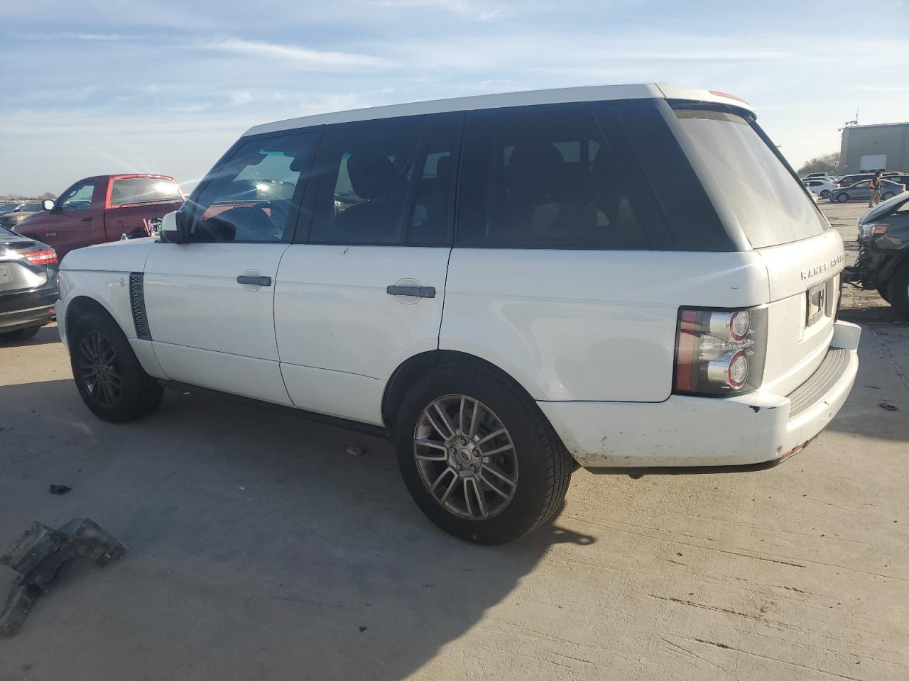 2011 Land Rover Range Rover - Image 2