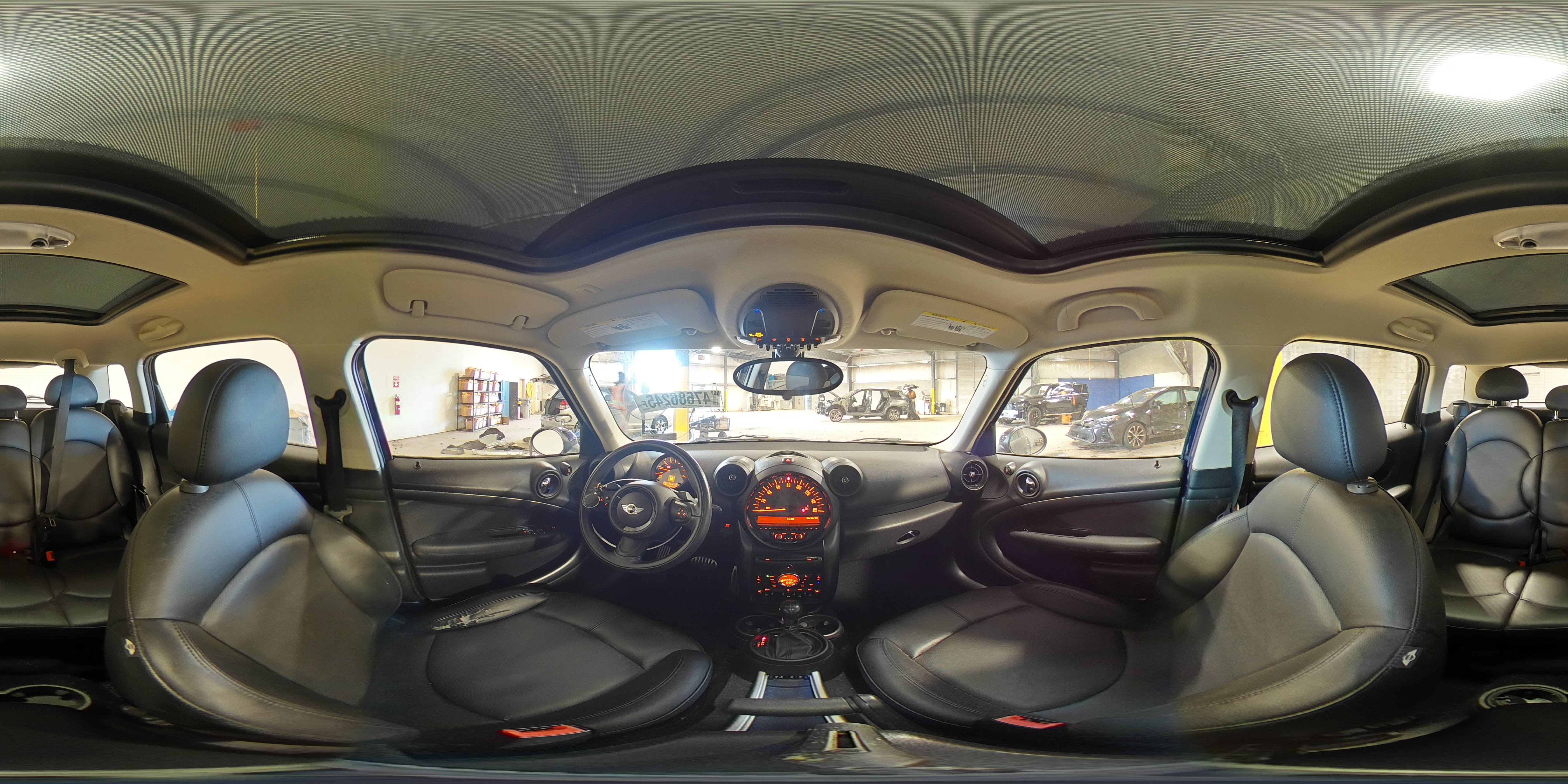 2015 MINI Cooper - Image 14