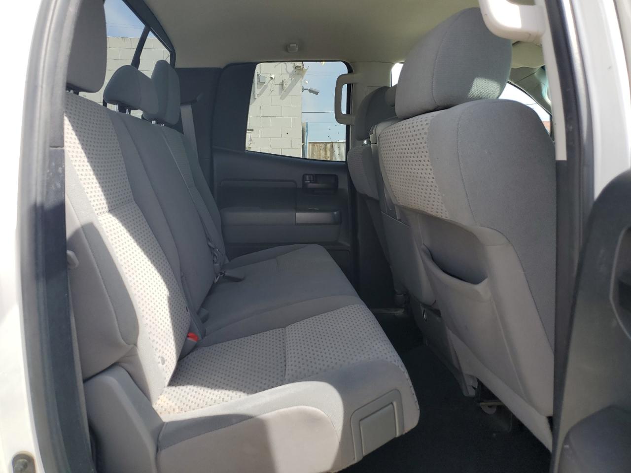 2012 Toyota Tundra - Image 10