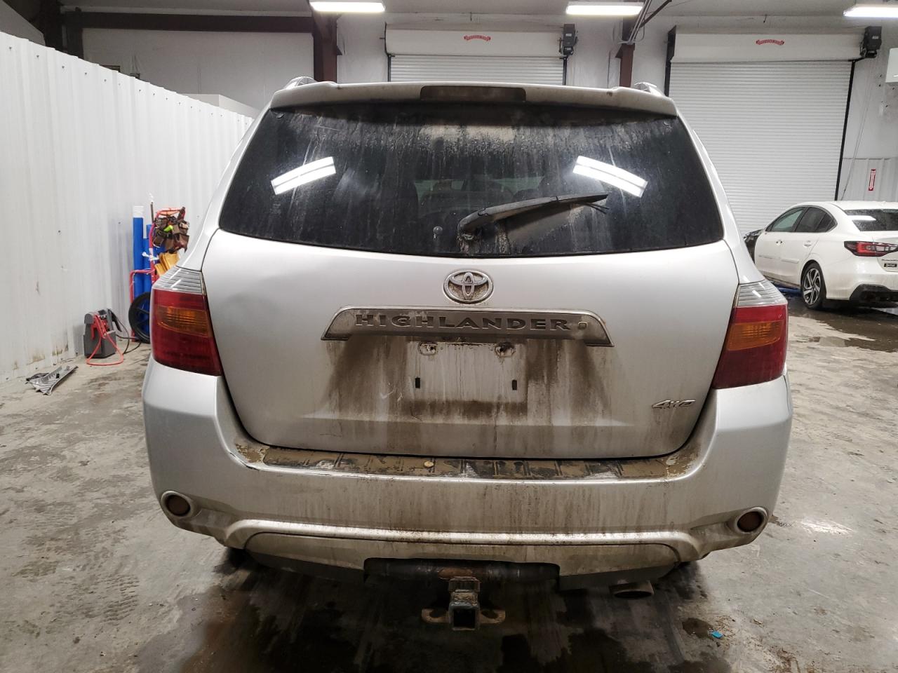 2010 Toyota Highlander - Image 6