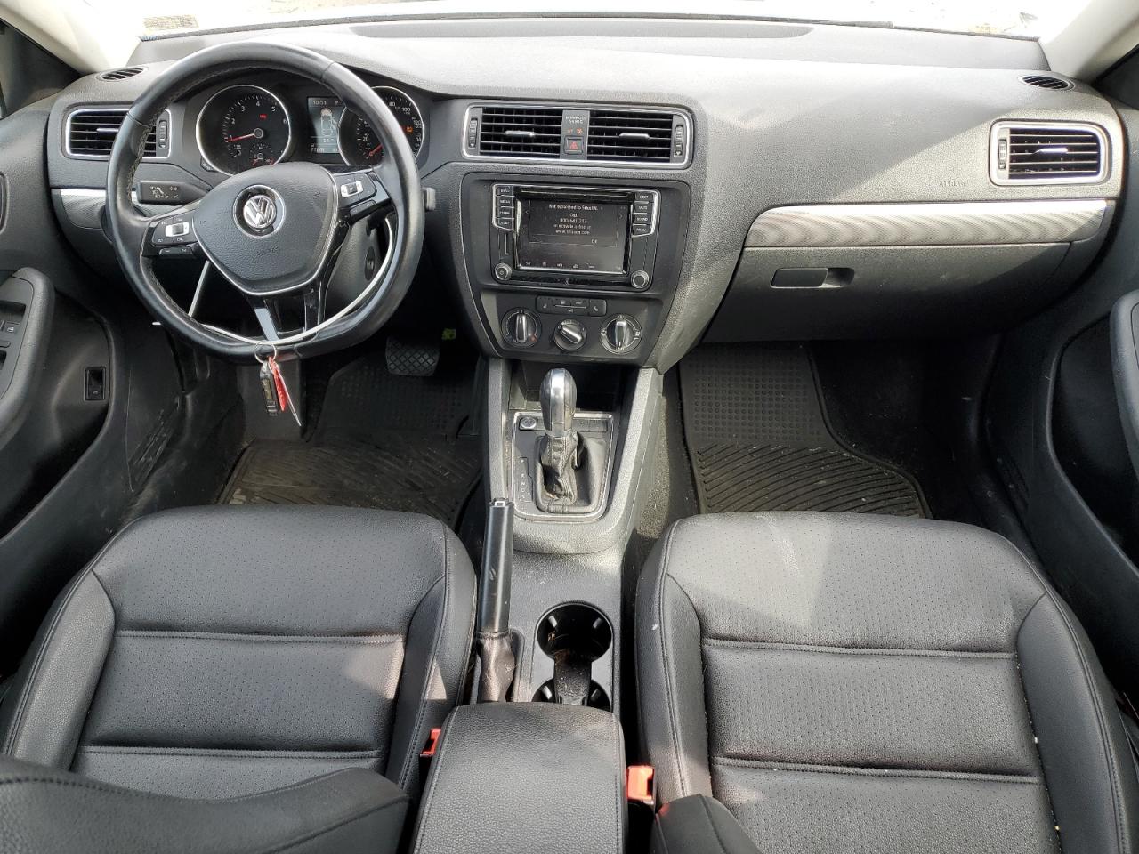 2017 Volkswagen Jetta - Image 8