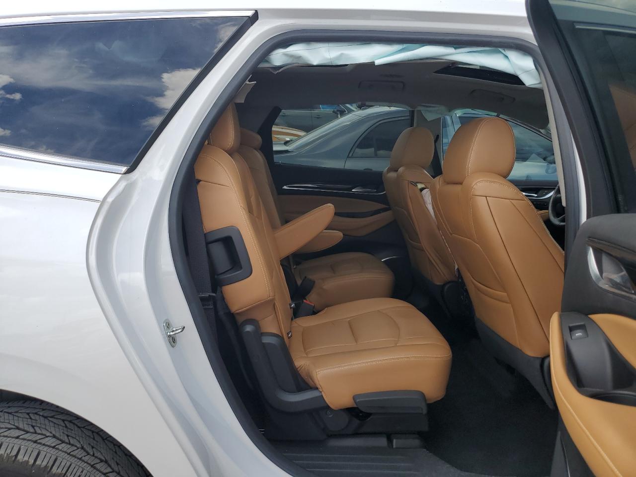 2018 Buick Enclave - Image 11