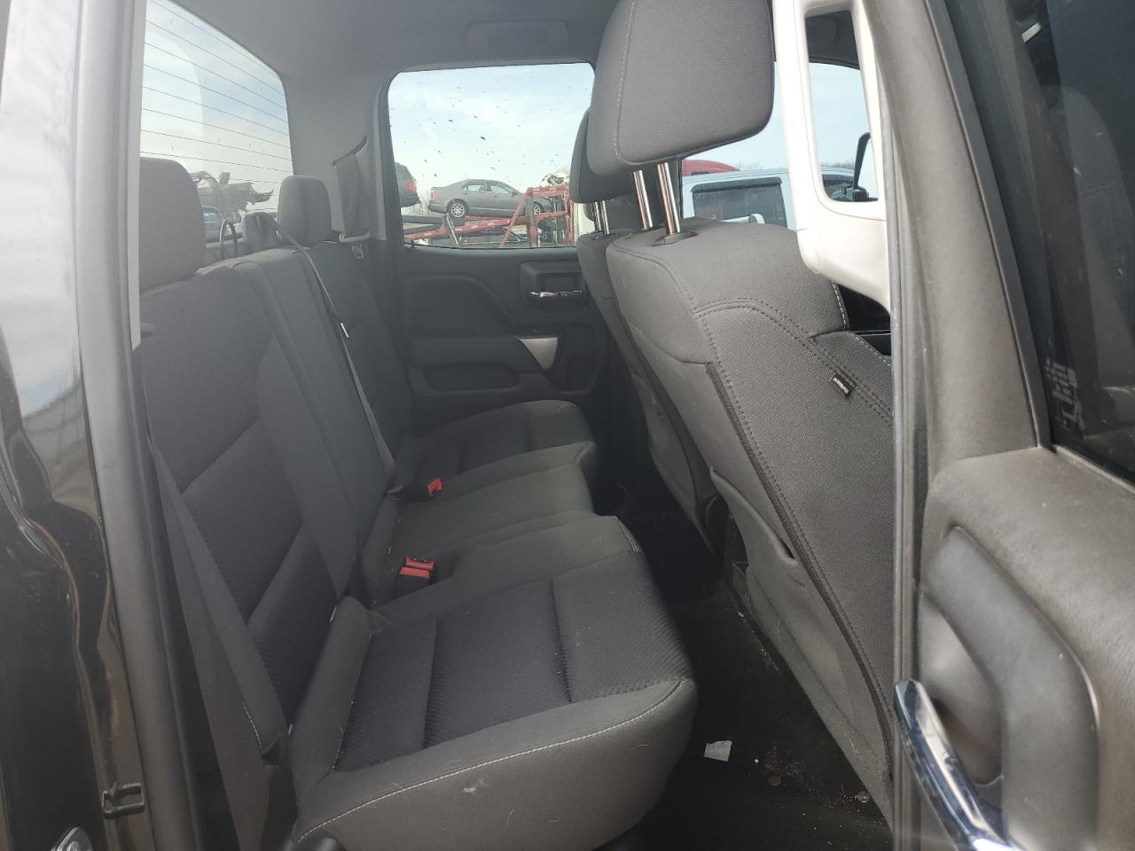 2017 Chevrolet Silverado - Image 10