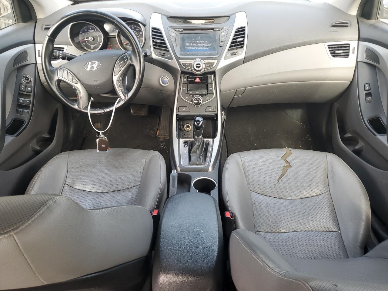 2014 Hyundai Elantra - Image 8