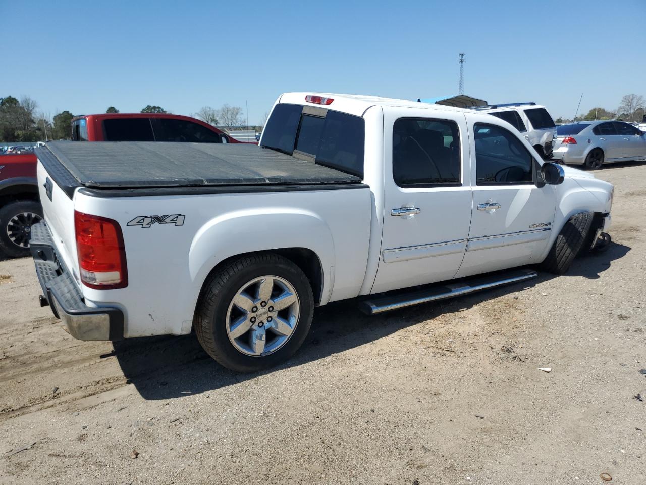 2013 GMC Sierra - Image 3