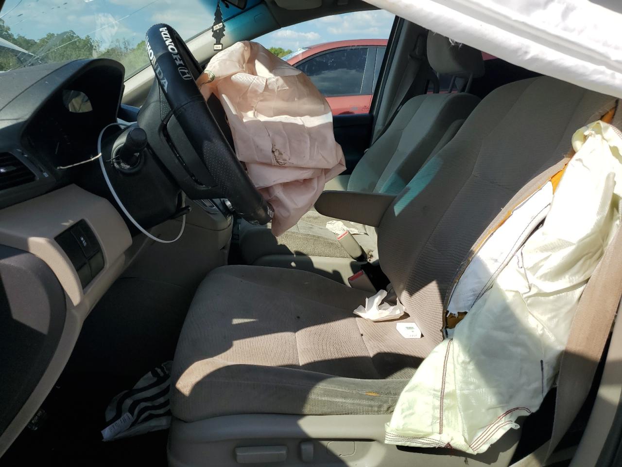 2011 Honda Odyssey - Image 7