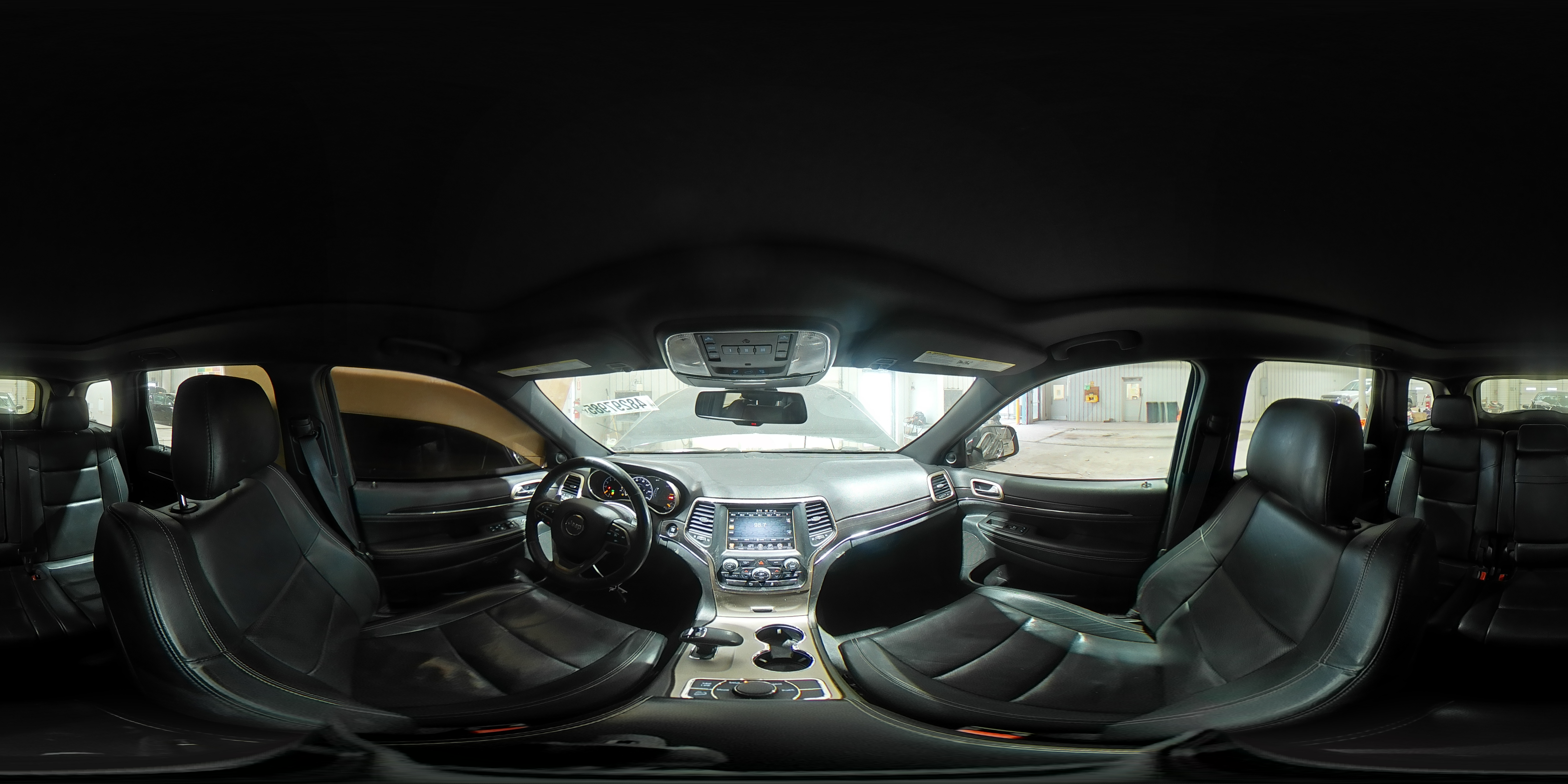 2014 Jeep Grand Cherokee - Image 15