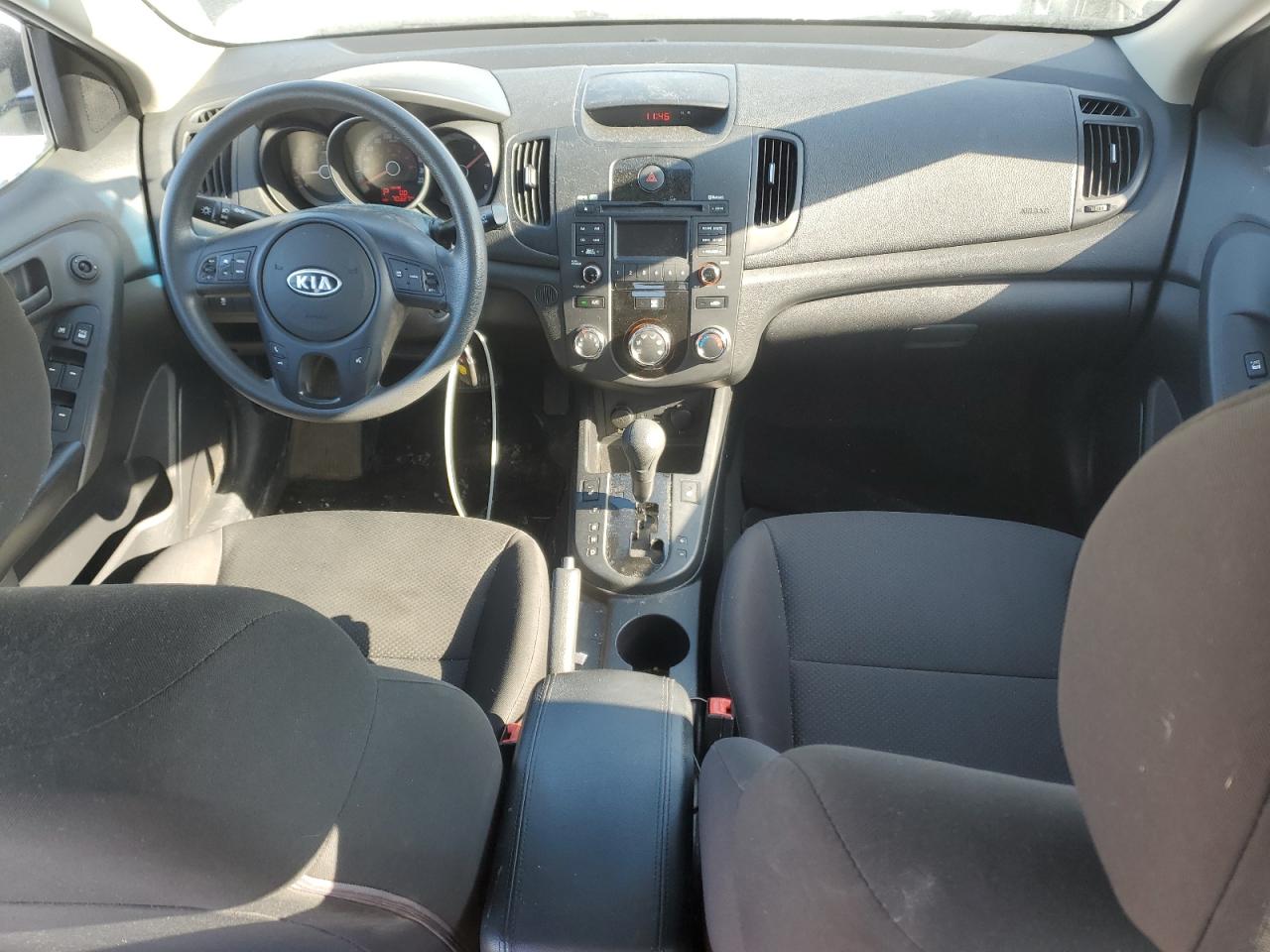 2010 Kia Forte - Image 8