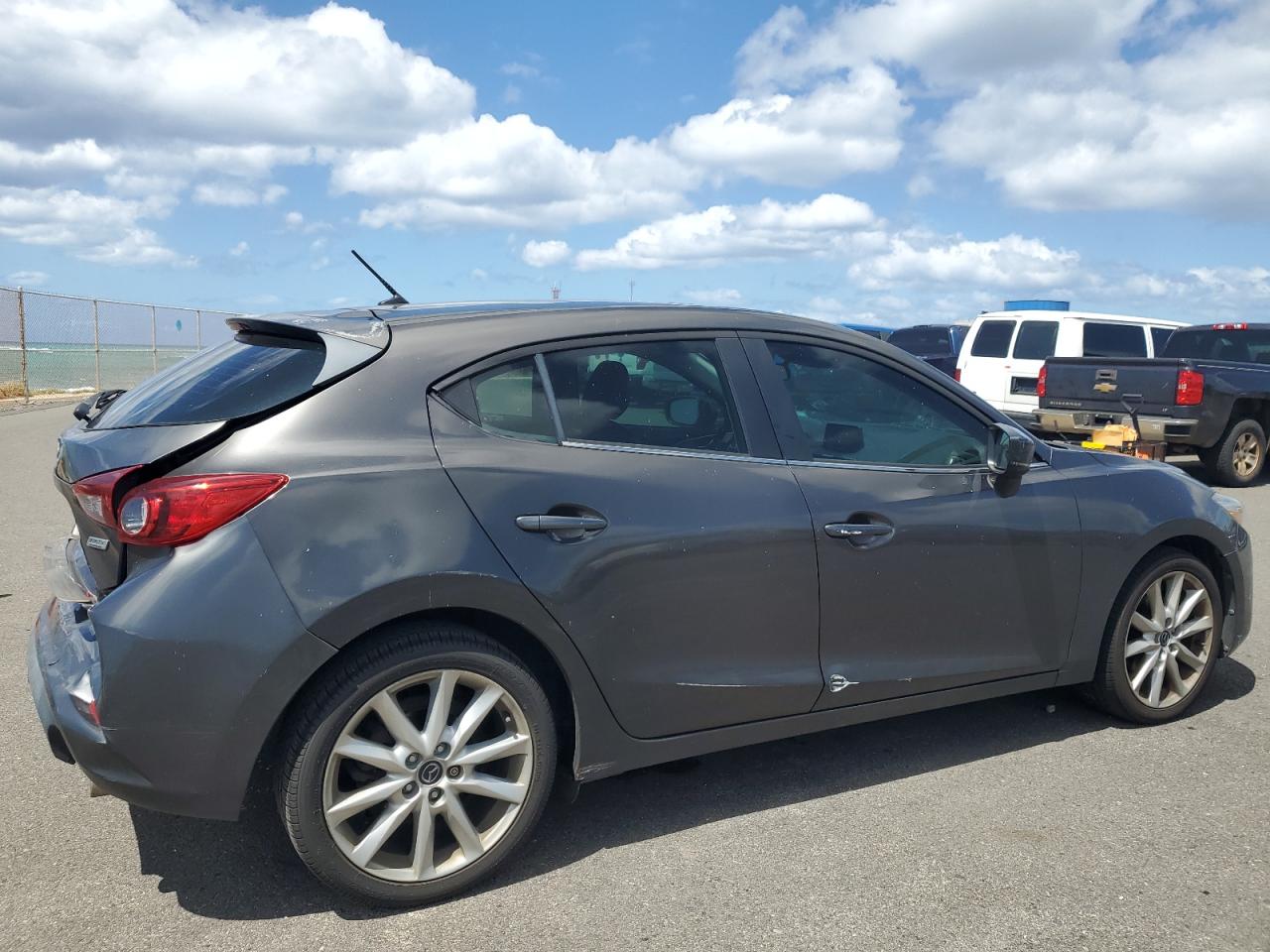 2017 Mazda 3 - Image 3