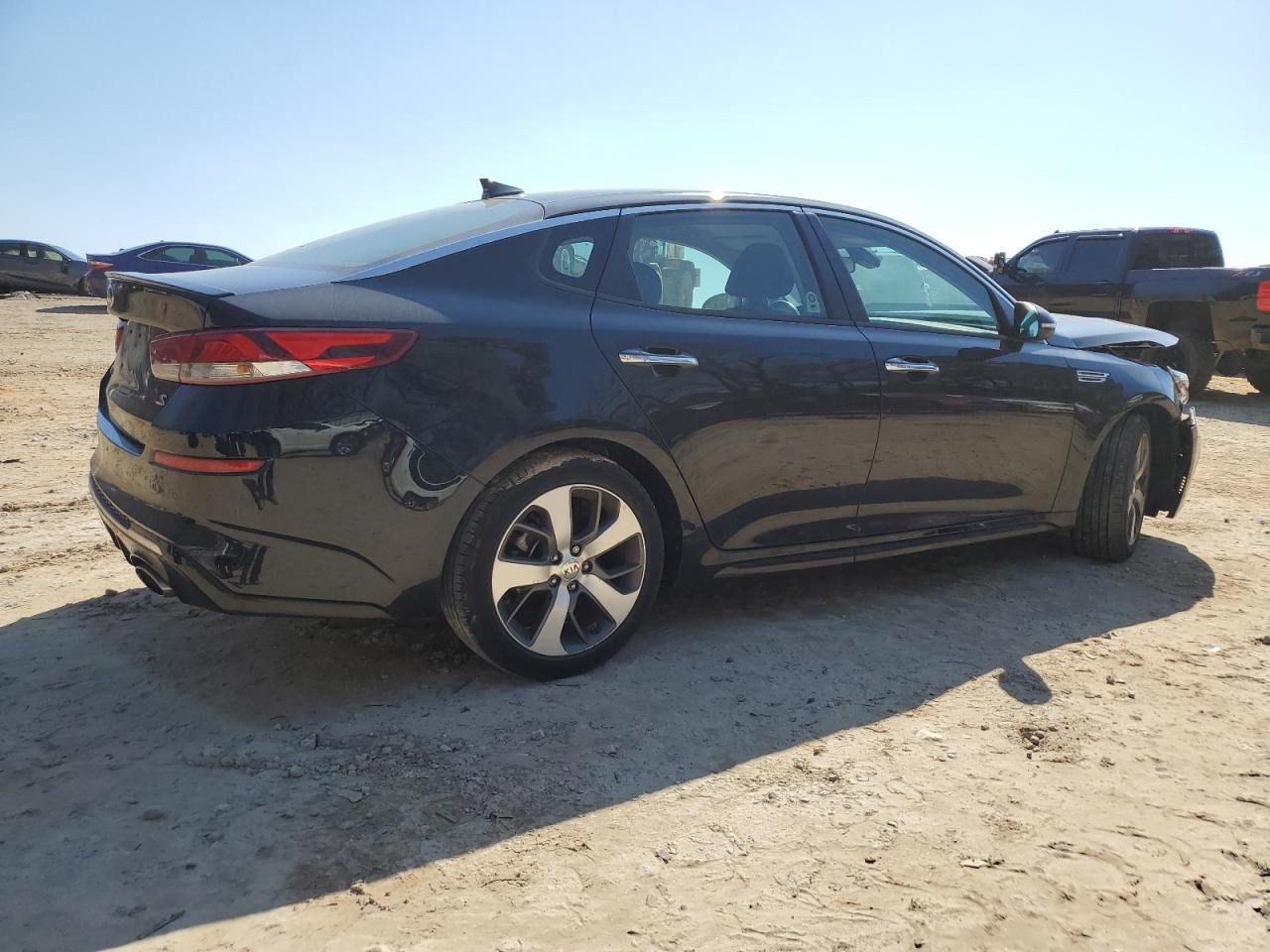 2020 Kia Optima - Image 3