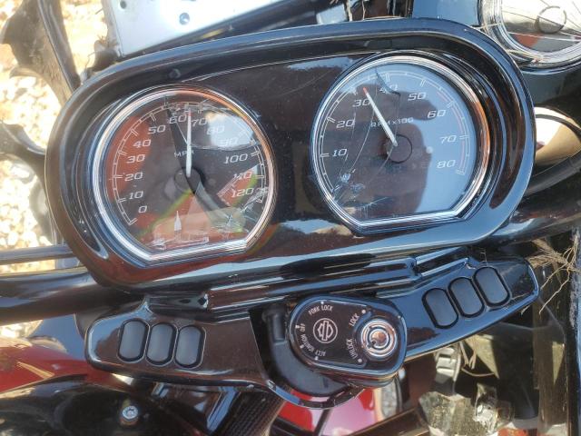  HARLEY-DAVIDSON FL 2022 Красный