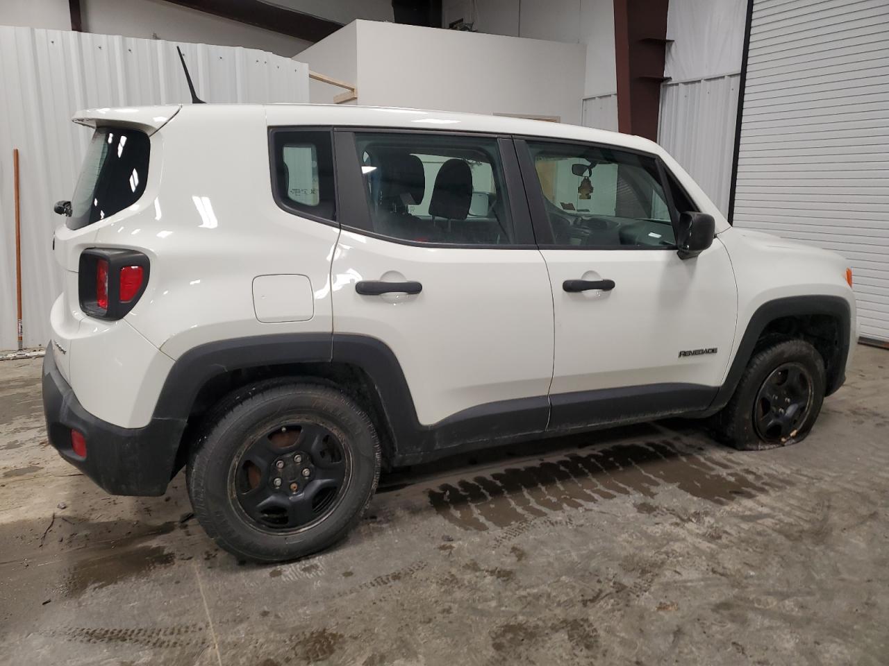 2019 Jeep Renegade - Image 3