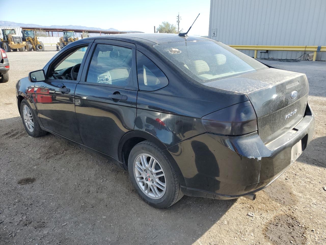 2011 Ford Focus - Image 2