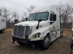 Chambersburg, PA에서 판매 중인 2016 Freightliner Cascadia 125 Semi Truck - Front End