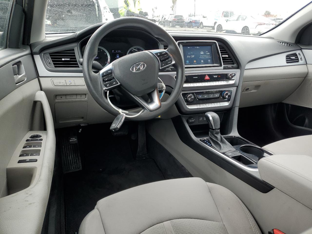 2018 Hyundai Sonata - Image 8