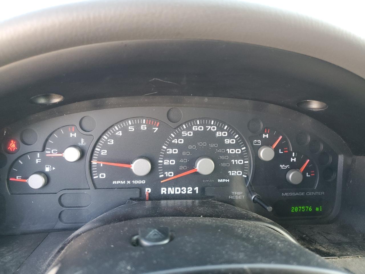 2005 Ford Explorer - Image 9