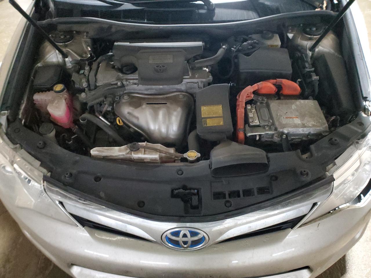 2013 Toyota Camry - Image 11