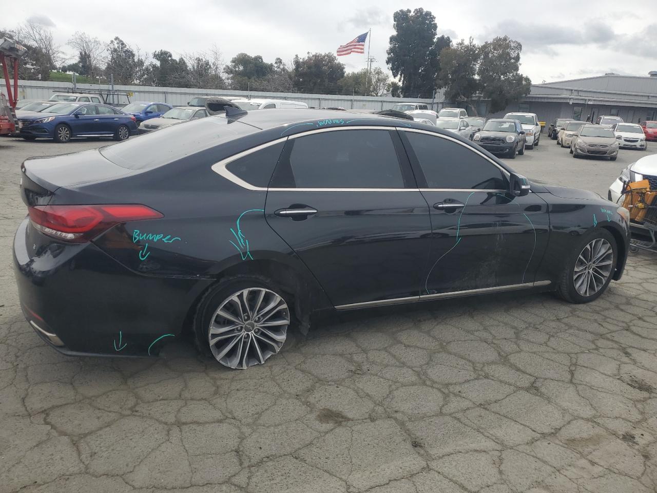 2016 Hyundai Genesis - Image 3