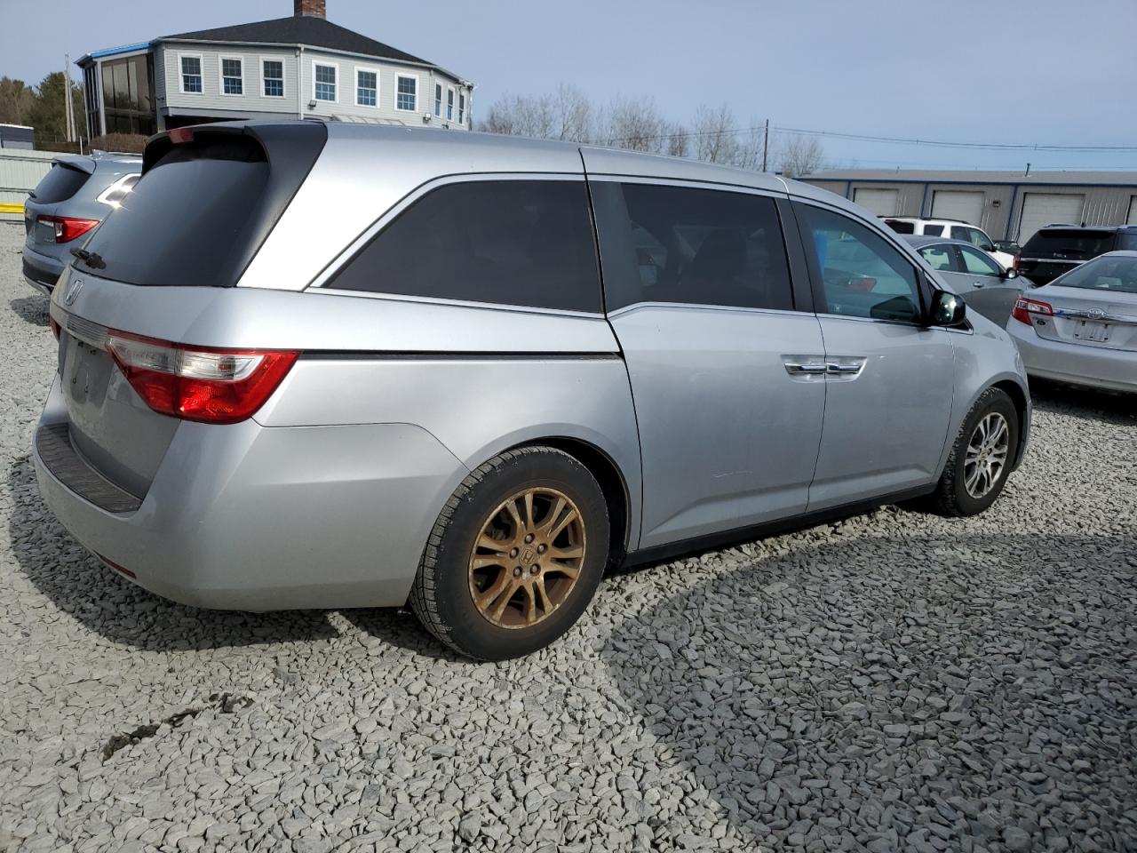 2011 Honda Odyssey - Image 3