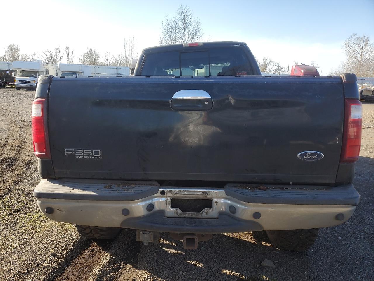 2004 Ford F350 - Image 6