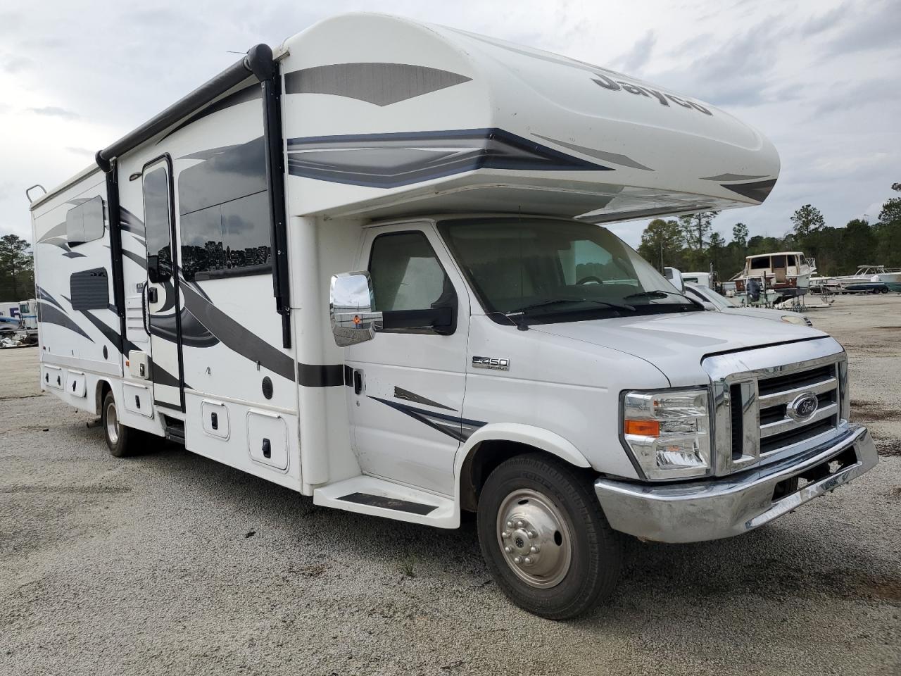 2017 Ford Econoline E450 Super Duty Cutaway Van for Sale in Harleyville, SC - Front End