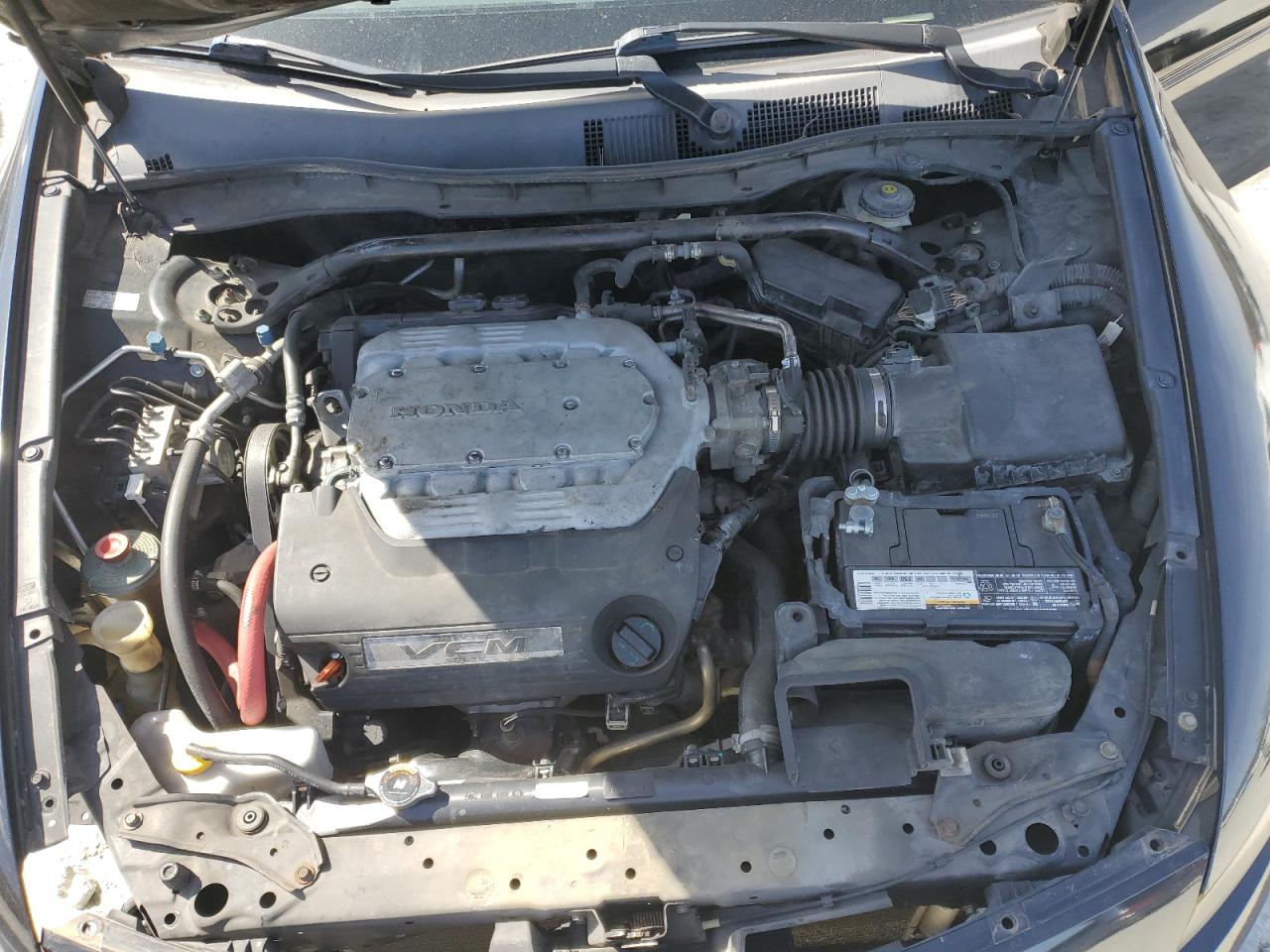 2009 Honda Accord - Image 11