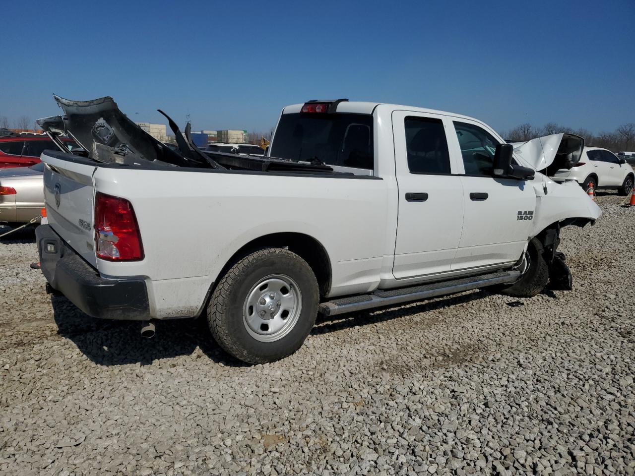 2016 RAM 1500 - Image 3