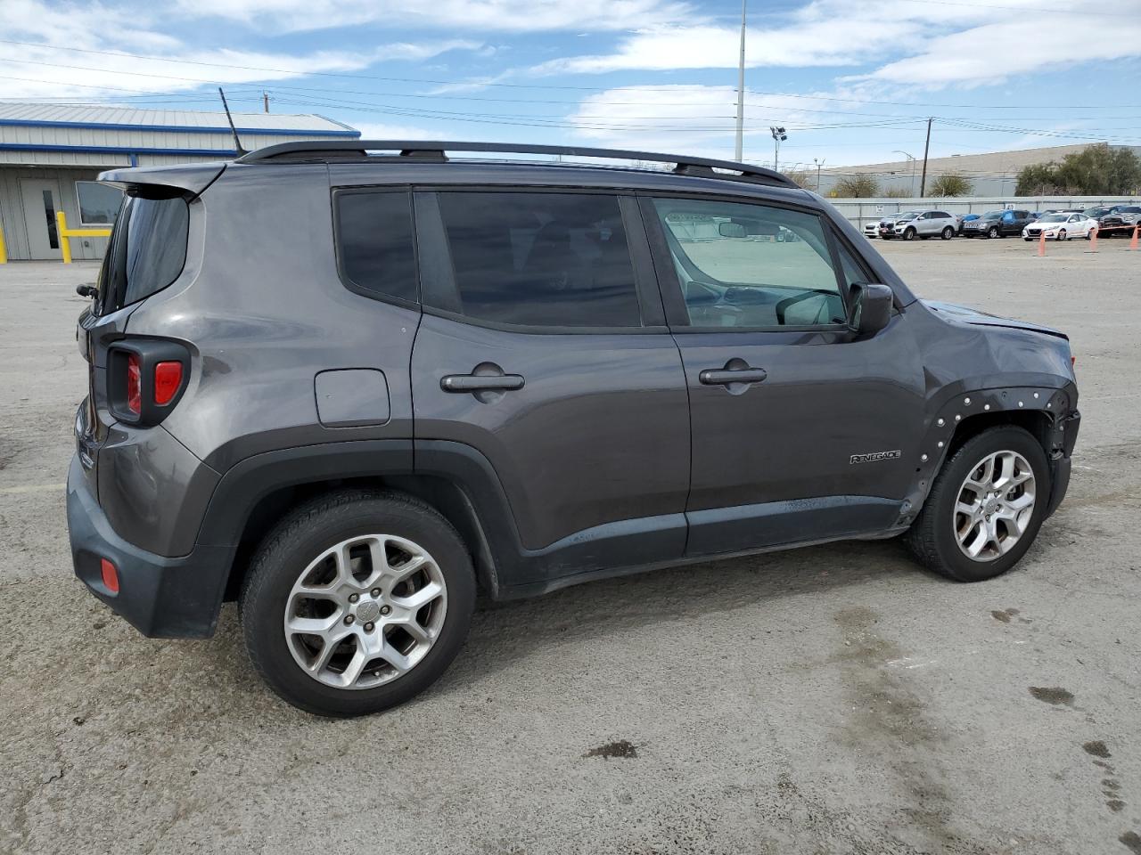 2018 Jeep Renegade - Image 3