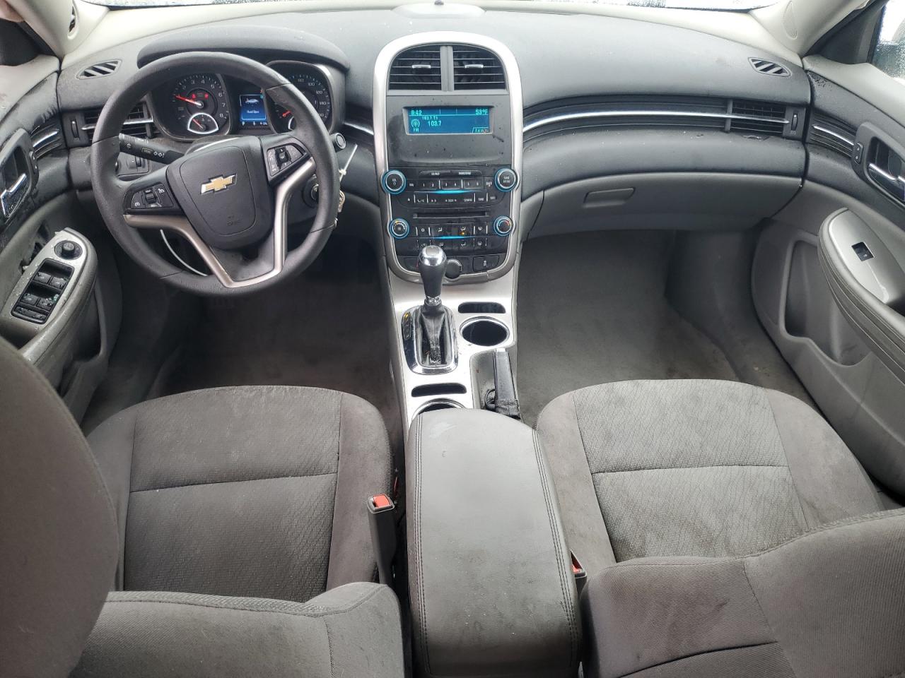 2015 Chevrolet Malibu - Image 8