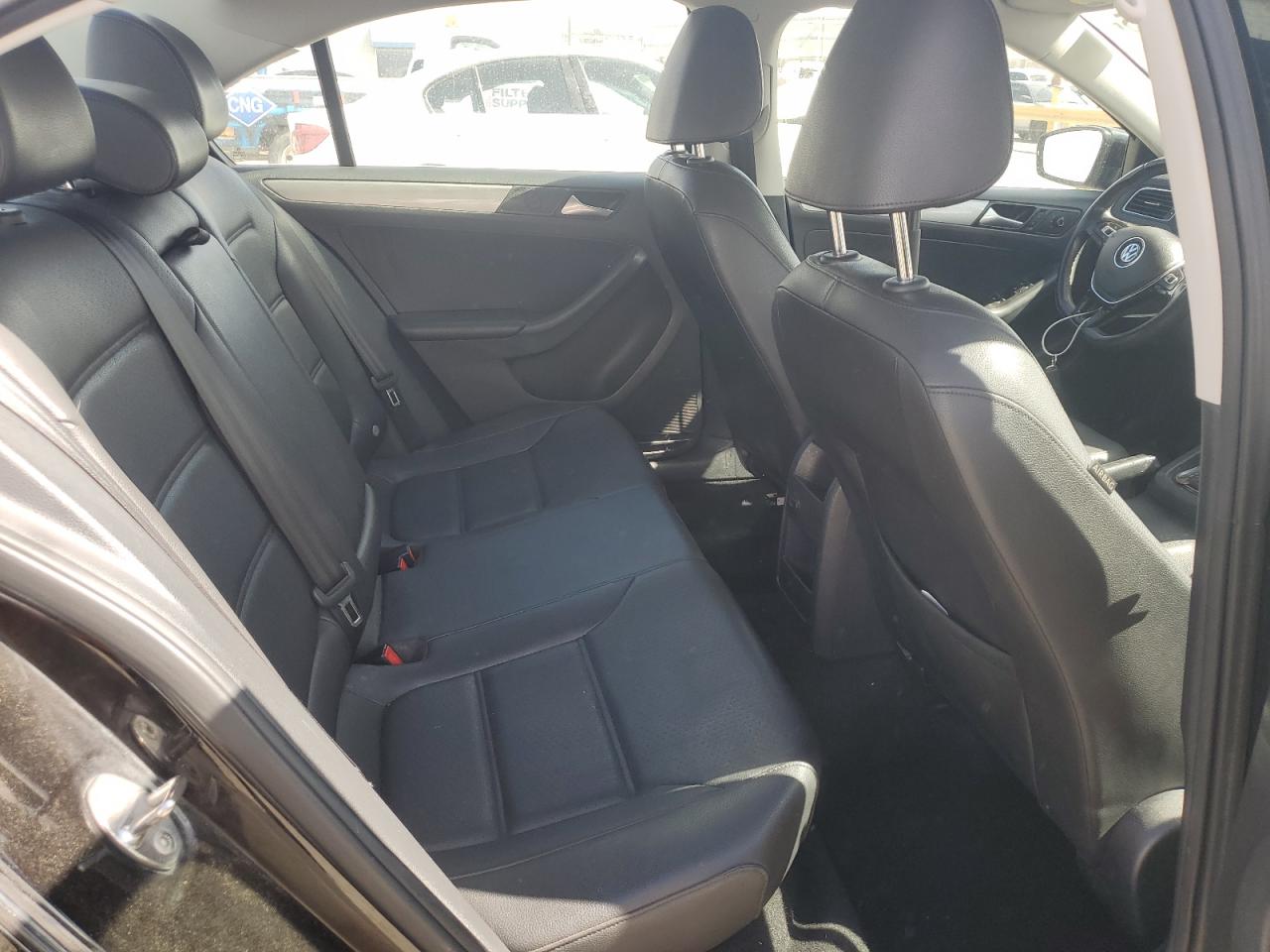 2016 Volkswagen Jetta - Image 10