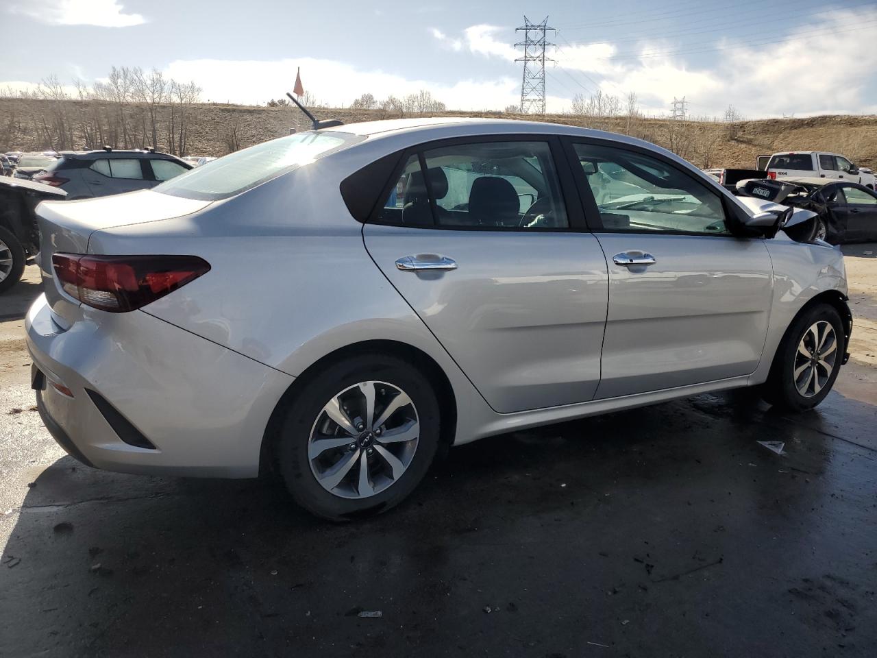 2022 Kia Rio - Image 3