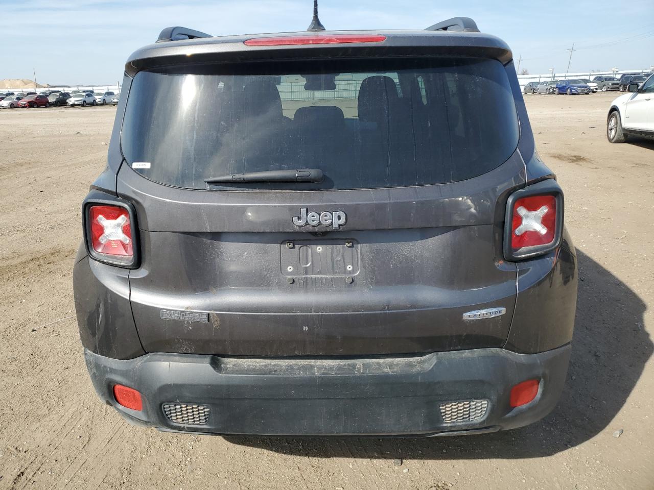 2017 Jeep Renegade - Image 6
