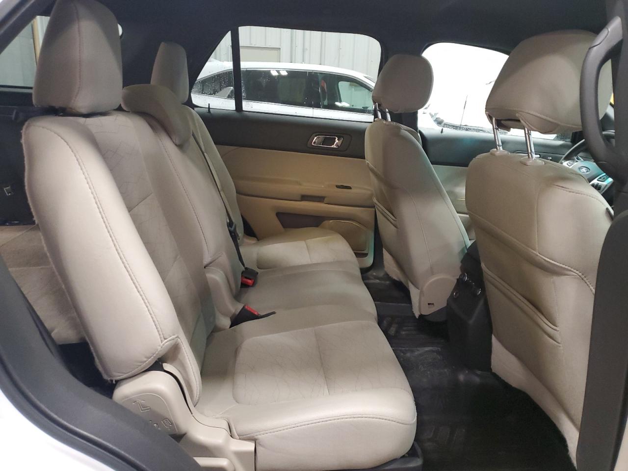 2014 Ford Explorer - Image 11