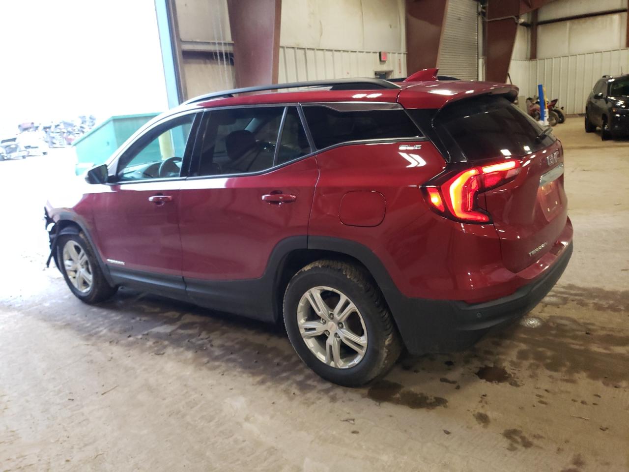 2019 GMC Terrain - Image 2