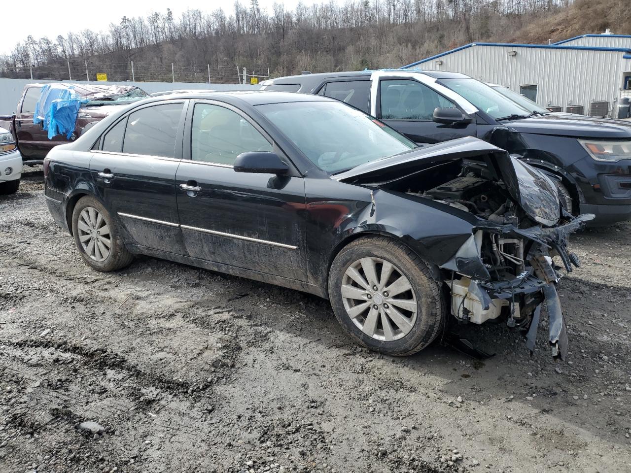 2009 Hyundai Sonata - Image 4