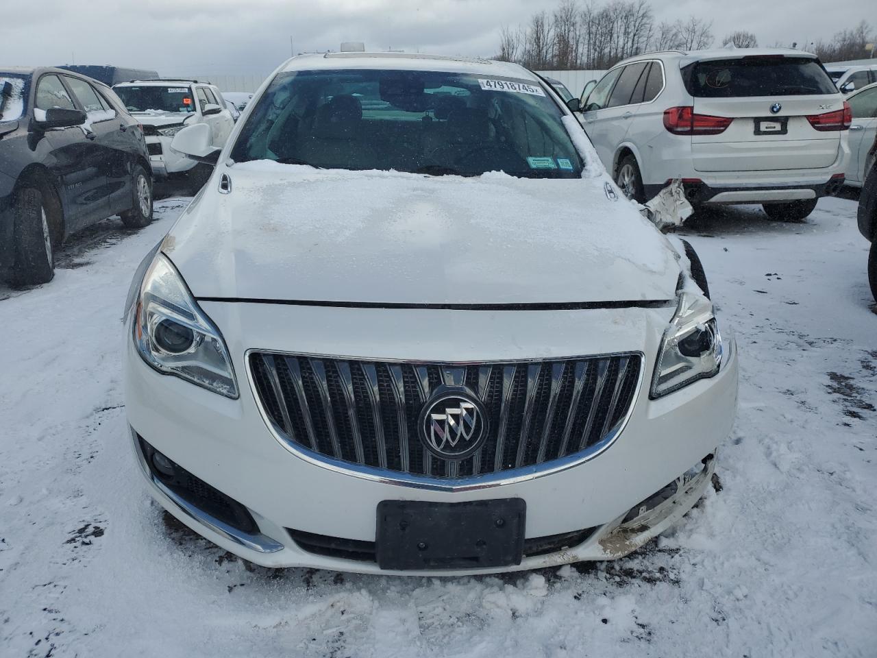 2017 Buick Regal - Image 5