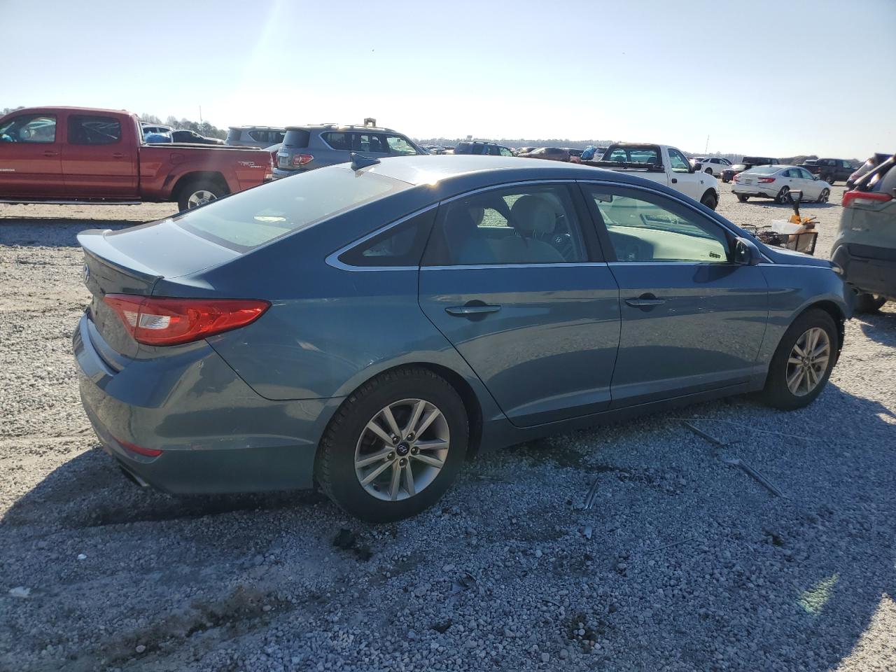 2015 Hyundai Sonata - Image 3