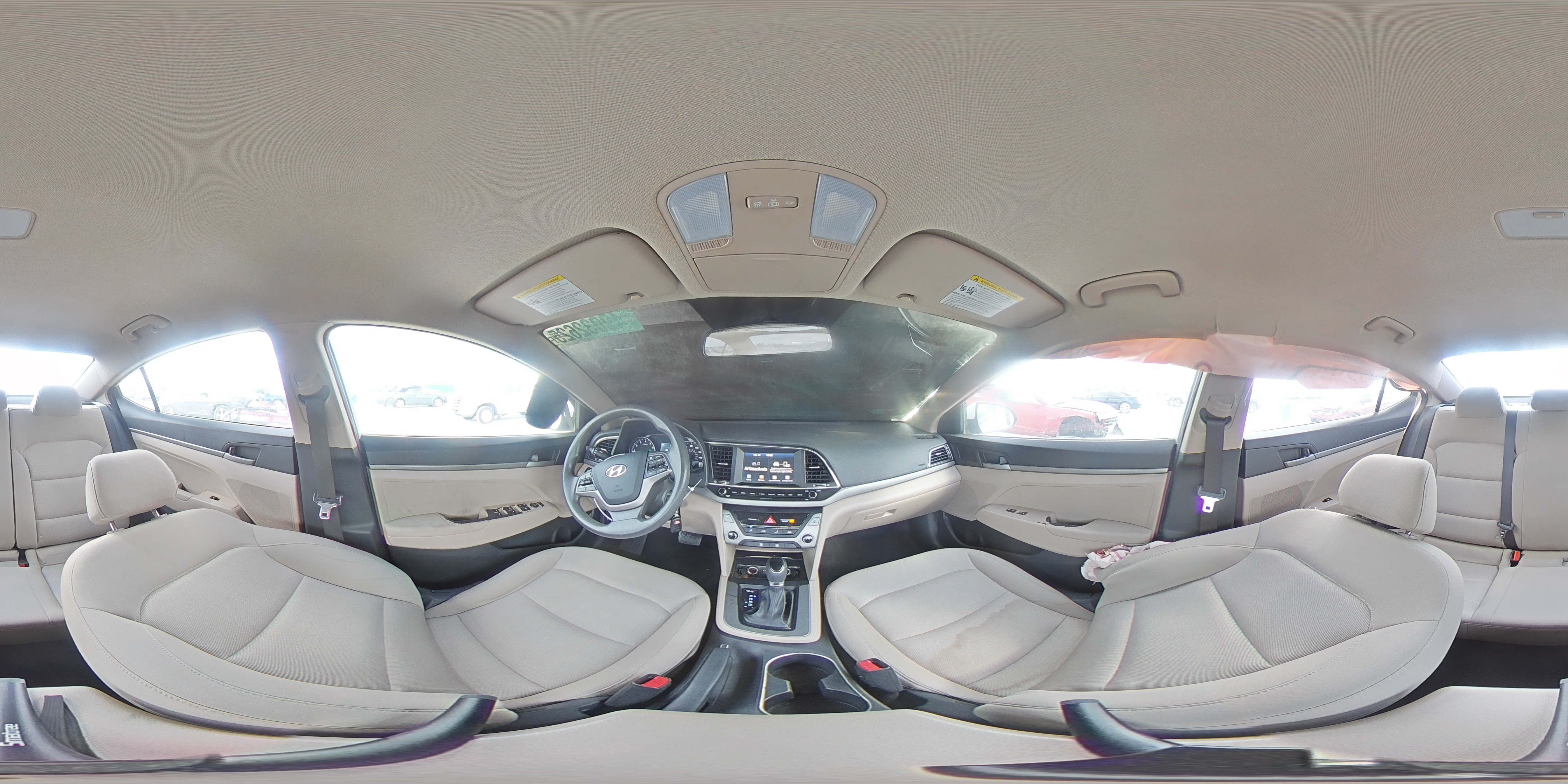 2018 Hyundai Elantra - Image 13