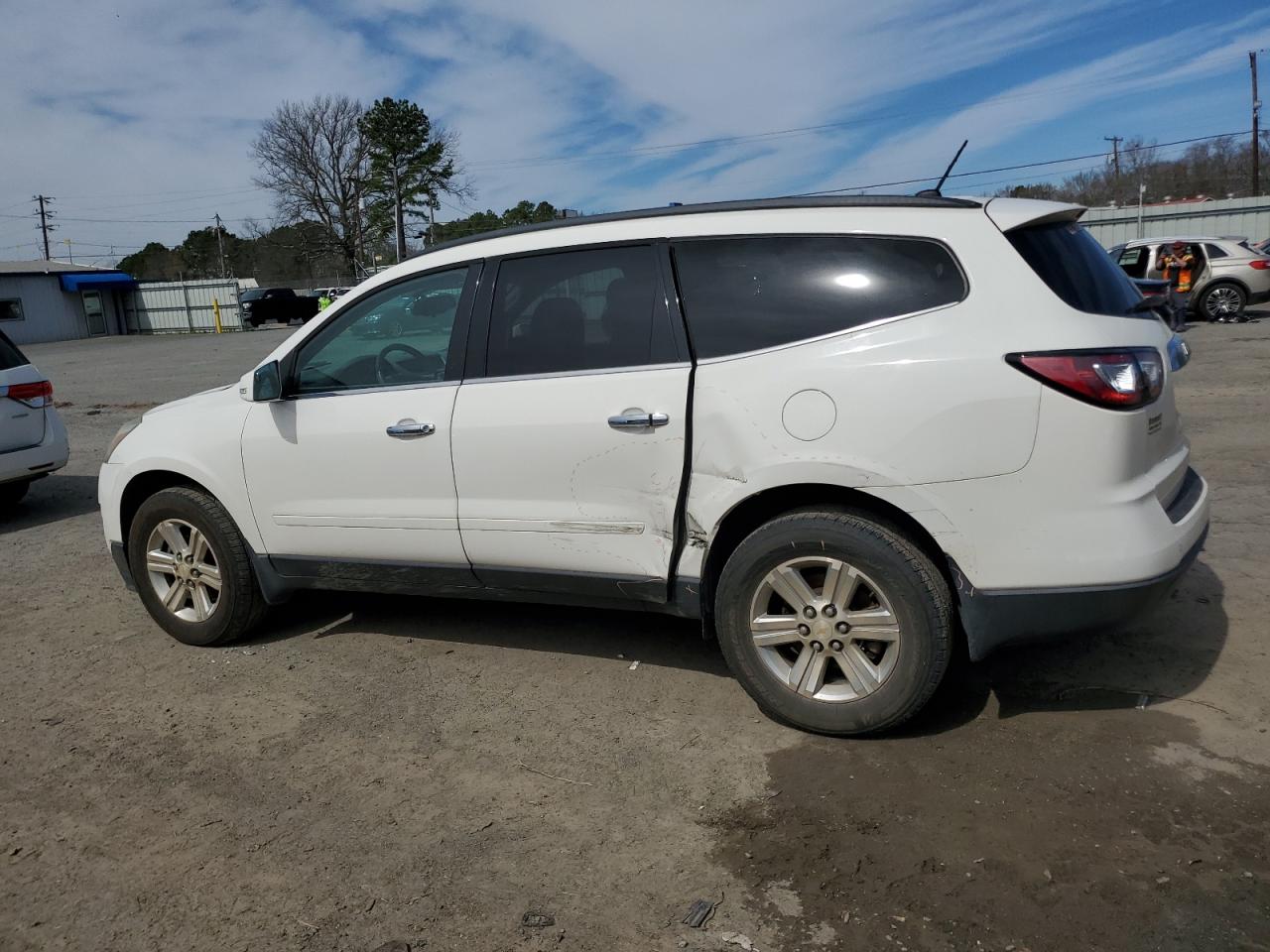 2014 Chevrolet Traverse - Image 2
