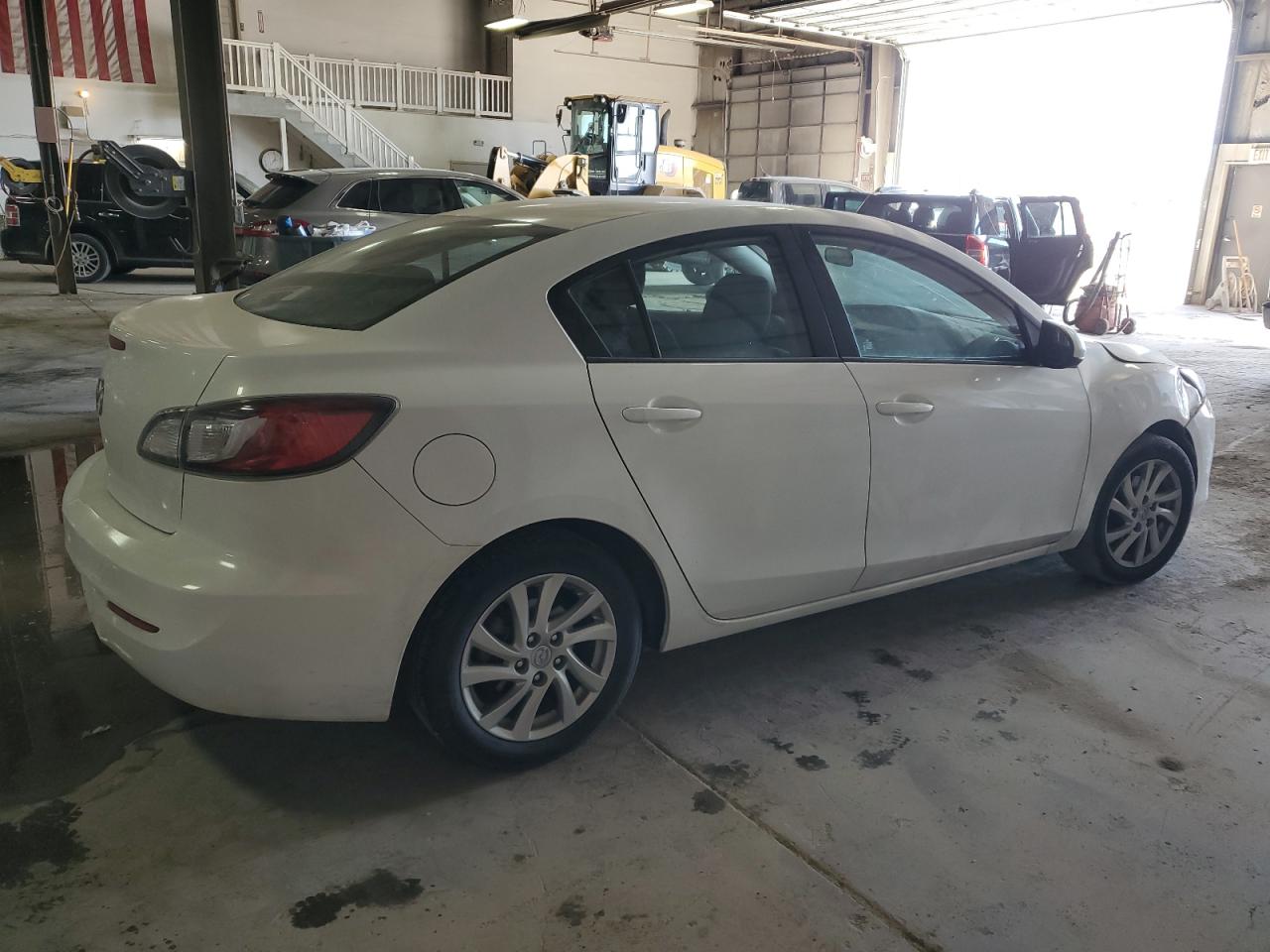 2012 Mazda 3 - Image 3