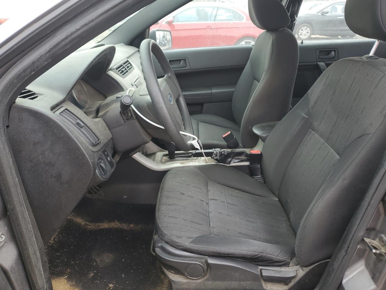 2010 Ford Focus - Image 7