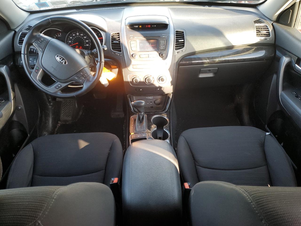 2014 Kia Sorento - Image 8