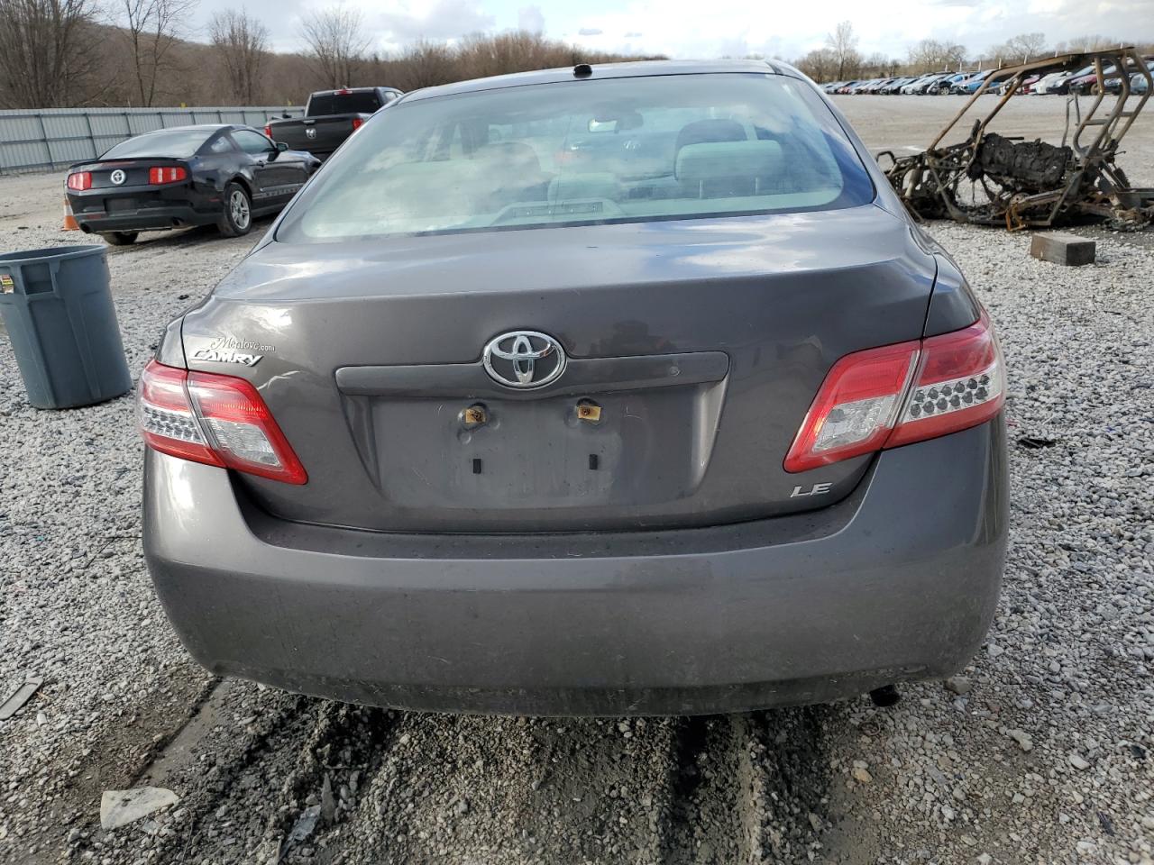 2011 Toyota Camry - Image 6