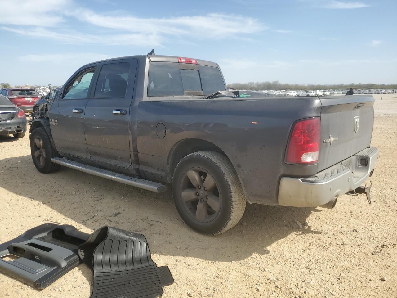 2015 RAM 1500 - Image 2