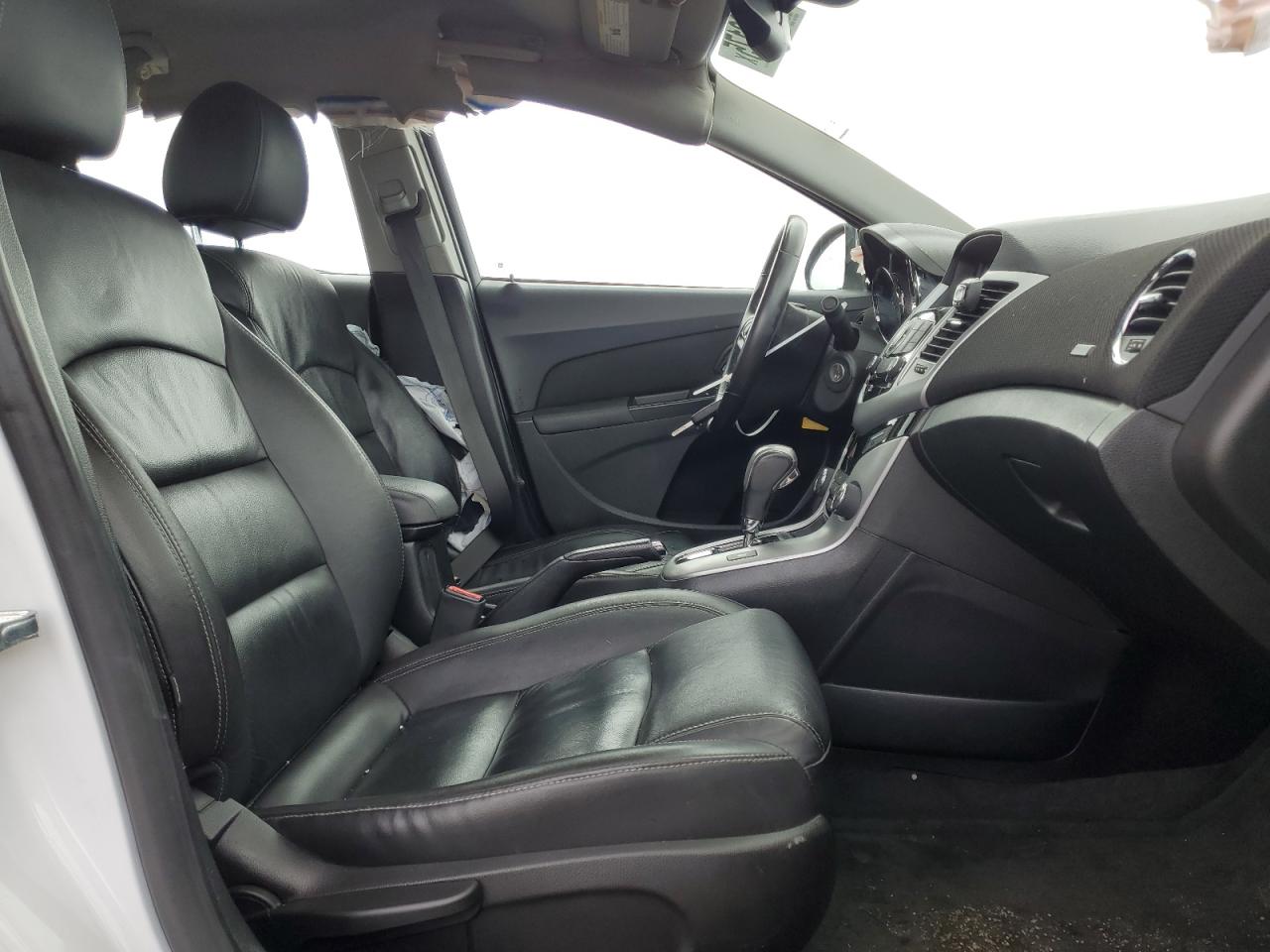 2014 Chevrolet Cruze - Image 7