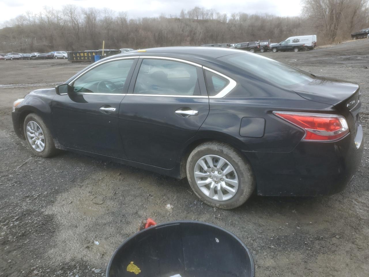2015 Nissan Altima - Image 2