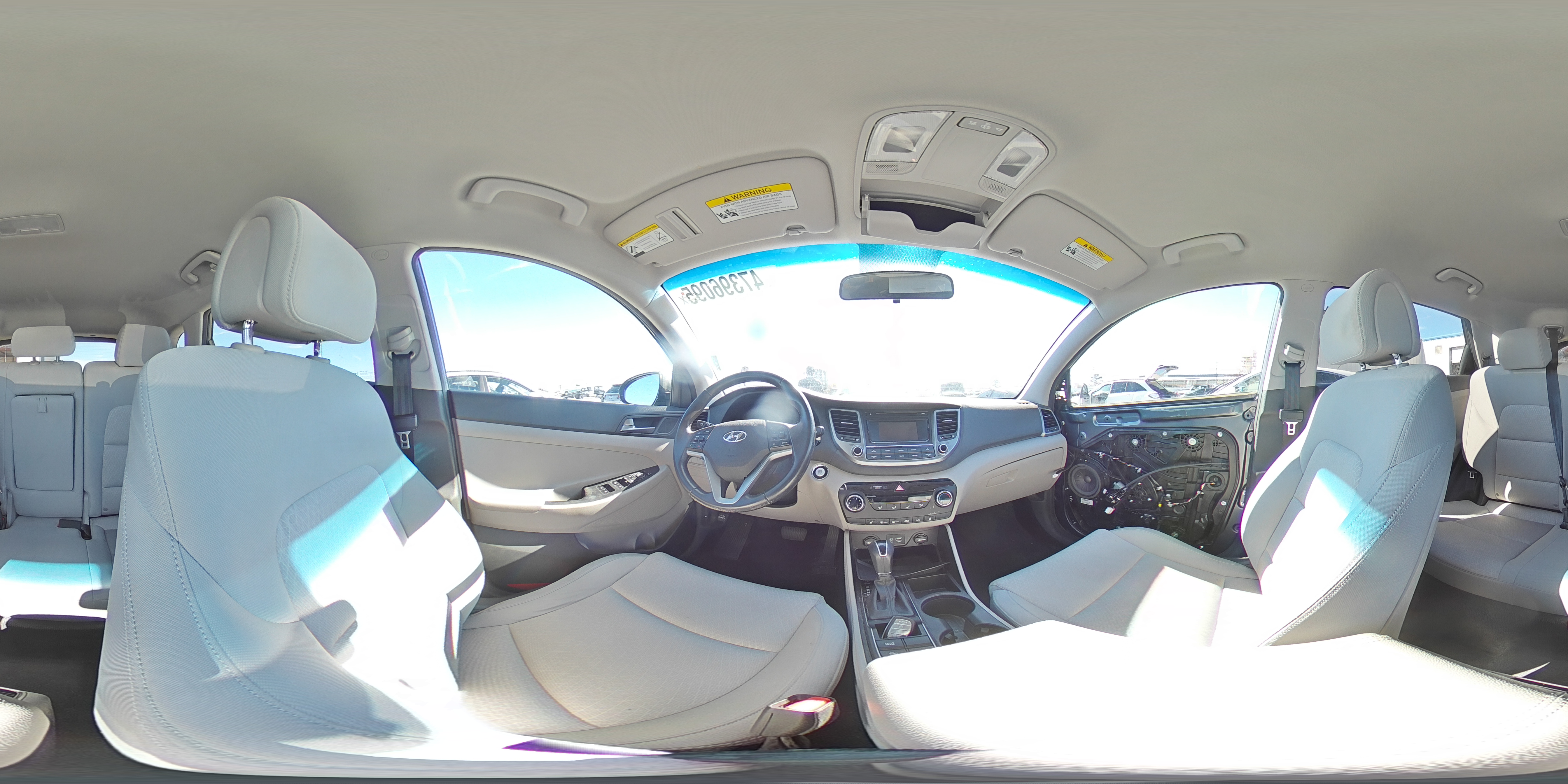 2017 Hyundai Tucson - Image 16