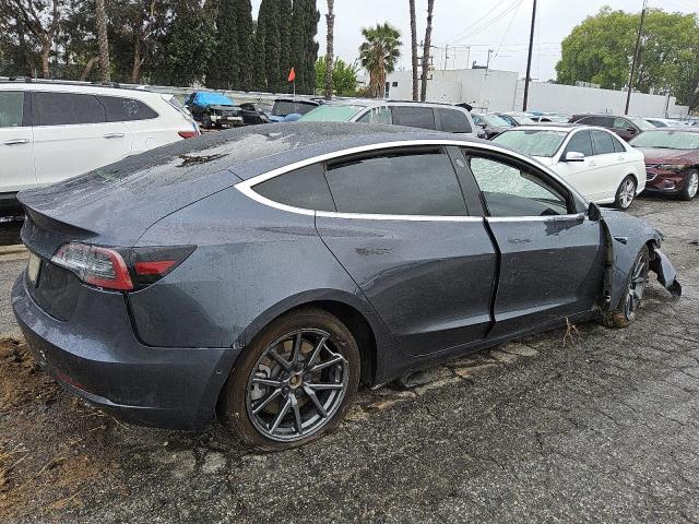  TESLA MODEL 3 2019 Szary