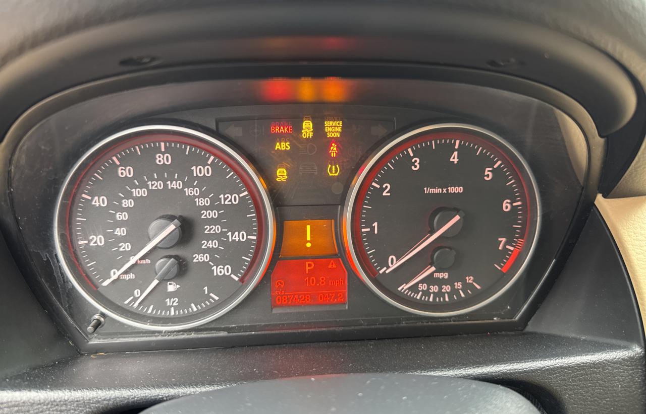 2015 BMW X1 xDrive2 VIN: WBAVL1C53FVY3430 Lot: 49547905