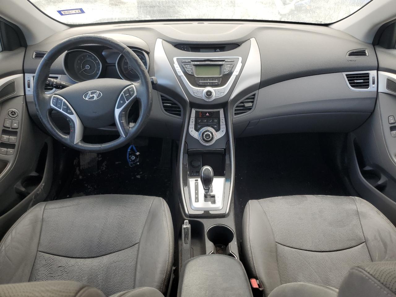 2011 Hyundai Elantra - Image 8